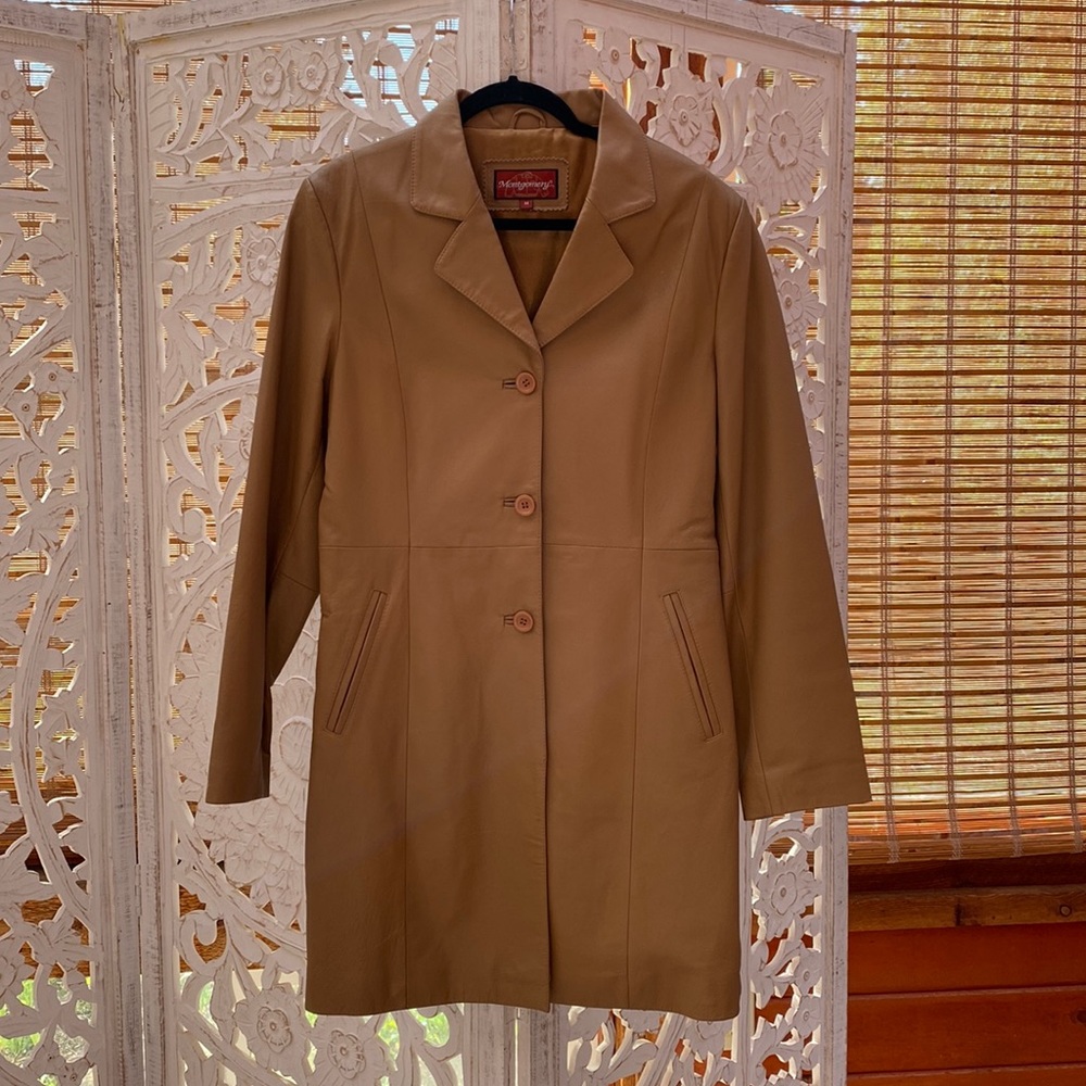 Vintage 70s Tan Leather Trench Coat - Montgomery Brand -Medium